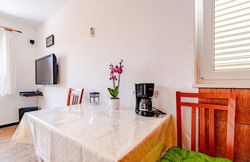 Cove Tri Zala (Zrnovo) Apartment | Unforgettable Stay at Apartments Čedomir, Korčula