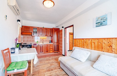 Cove Tri Zala (Zrnovo) Apartment | Unforgettable Stay at Apartments Čedomir, Korčula