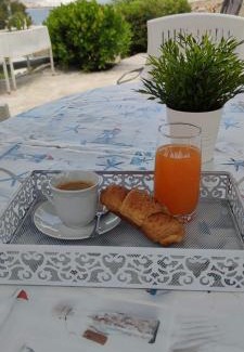 Rogac Apartment | Top-Rated Apartments Šolta: Pet & Child Friendly Retreat