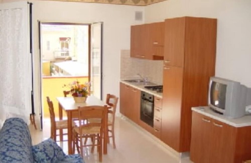 Alba Apartment | Spacious Oceanfront Apartments for 4-6 Guests with Pool