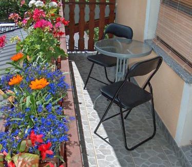 Catrnja Apartment | Pet-Friendly Retreat at Apartments Ana - 8.5/10 Rated Stay