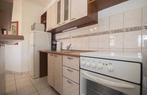 Krizna luka Apartment | Cozy Apartments and Rooms Nikol with Oceanfront Views in Hvar