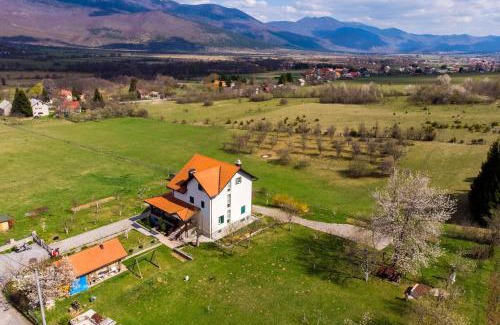 Vranovaca Apartment | Guest Rated 9.7: Family-Friendly Apartments at Robert