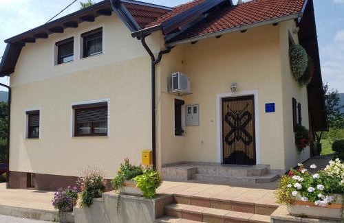 Seliste Dreznicko House | Comfortable Apartments and Rooms with Parking in Plitvice