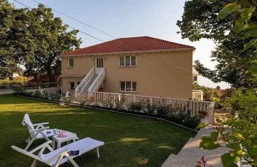 Plat Apartment | Apartments Belenum - Comfort Double Room with Balcony and Sea View (no.1)