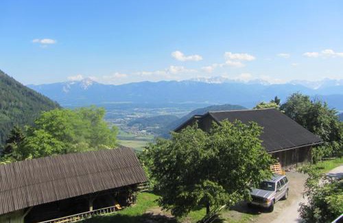 Poelling Apartment | Family-Friendly Apartments Berghof - Guest Rated 9.4/10