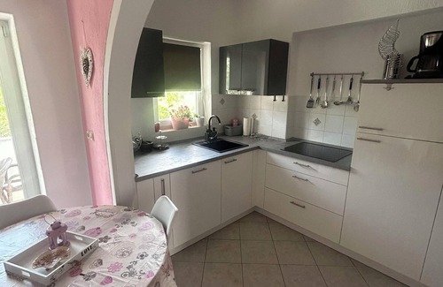 Jurandvor Apartment | Oceanfront Apartments Bruno: 10/10 Review in Baska