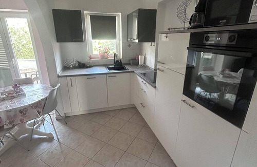 Jurandvor Apartment | Oceanfront Apartments Bruno: 10/10 Review in Baska