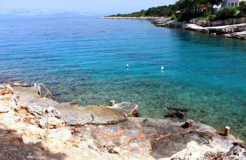 Cove Basina (Jelsa) Apartment | Cozy Apartments by the Sea in Basina, Hvar - 10/10 Rating
