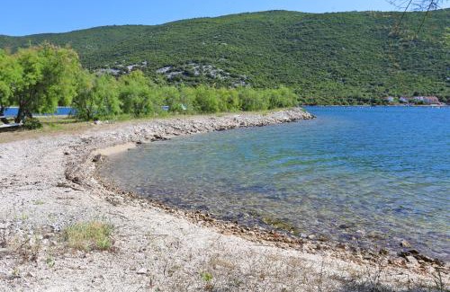 Brijesta Apartment | Seaside Apartments in Brijesta, Peljesac - Family Friendly Stays