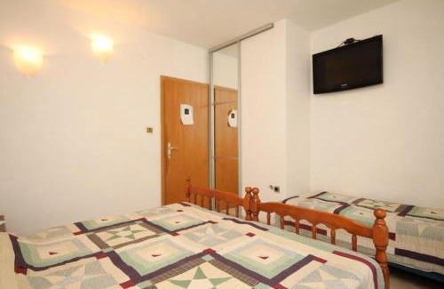 Sveti Jakov Apartment | Oceanfront Apartments by the Sea in Cove Merascica, Cres
