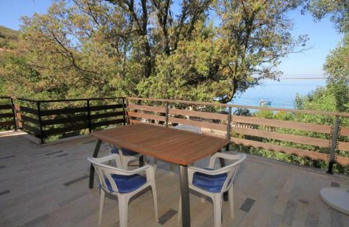 Sveti Jakov Apartment | Oceanfront Apartments by the Sea in Cove Merascica, Cres