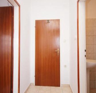 Kuciste Apartment | Cozy Seaside Apartments in Kuciste, Peljesac - Pet Friendly