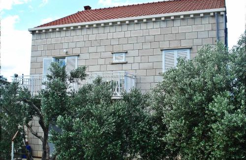 Vela Glavica Apartment | Beachside Apartments in Lumbarda, Korcula - Guest Rated 10/10