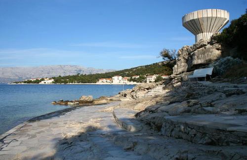 Povlja Apartment | Child-Friendly Apartments by the Sea in Povlja, Brac