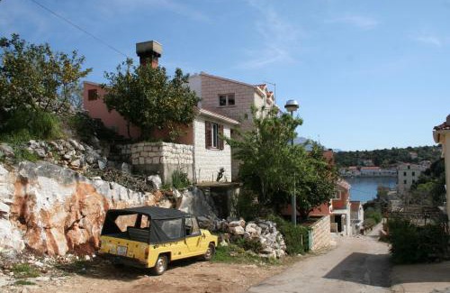Racisce Apartment | Family-Friendly Apartments by the Sea in Racisce, Korcula
