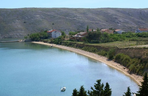 Vlasici Apartment | Beachfront Apartments in Vlasici, Pag - Family Friendly Stay