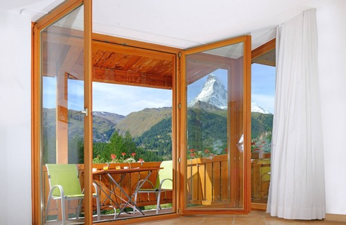 Zermatt Apartment | Top-Rated Apartments Chalet Z'Wichjehues with Panorama View