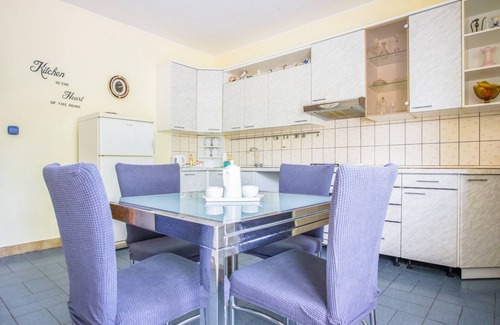 Plat Apartment | Oceanfront Apartments Dalmatia Blue: Family-Friendly Retreat