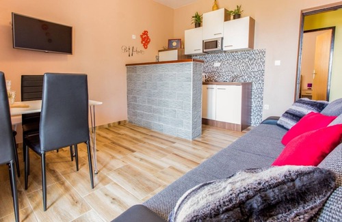 Plat Apartment | Oceanfront Apartments Dalmatia Blue: Family-Friendly Retreat
