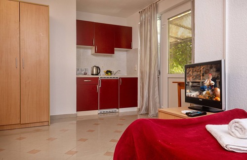 Neum Apartment | Cozy Apartments Darden: Studio with Terrace & Ocean View