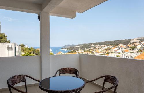 Krizna luka Apartment | Exceptional Guest Rated Apartments Dobrila 1 Experience