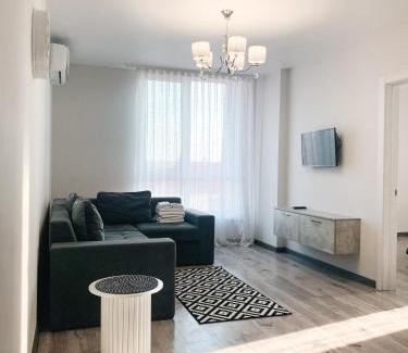 Mukachevo Apartment | Modern Apartments Domovik: Family-Friendly Stay with Pets