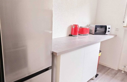 Heilbronn Apartment | Family-Friendly EFDE GmbH Apartments with Balcony & Breakfast