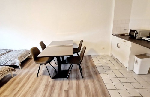 Sontheim Apartment | Family-Friendly Apartments Efde Gmbh with Kitchen & Breakfast