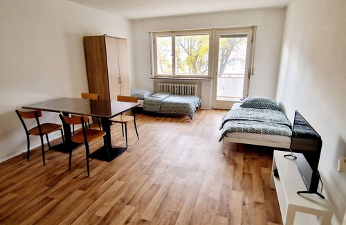 Sontheim Apartment | Family-Friendly Apartments Efde Gmbh with Kitchen & Breakfast