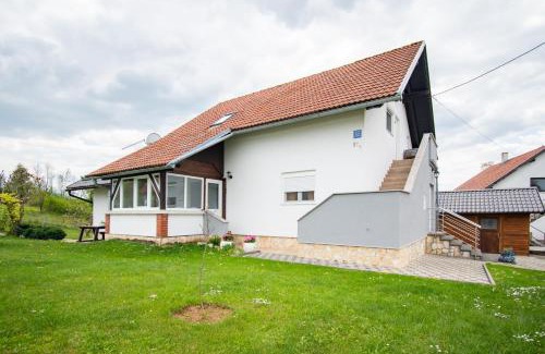 Lipovaca Dreznicka Apartment | Family-Friendly Apartments in Lipovaca, Plitvice - 9.5/10