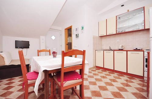 Rogoznica Apartment | Exceptional Oceanfront Apartments Franka in Rogoznica