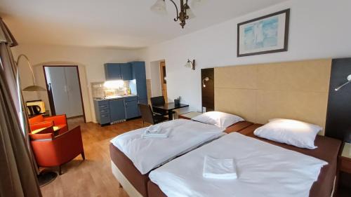 Dalovice Apartment | Pet-Friendly Apartments Gato in Dalovice, Karlovy Vary