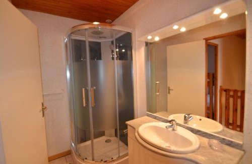 Aucun Apartment | Pet-Friendly Retreat at Apartments Gite le Picors - 9.2/10