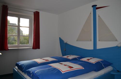Suddorf Apartment | Family-Friendly Apartments at Sössaarep's Hüs - 8.5/10 Rating