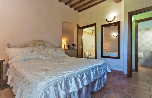Casole d'Elsa Apartment | Family-Friendly Apartments in Casole d'Elsa with Pool