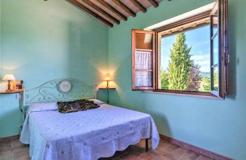 Casole d'Elsa Apartment | Family-Friendly Apartments in Casole d'Elsa with Pool