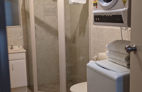 Joyce Apartment | Apartments in Lucindale
