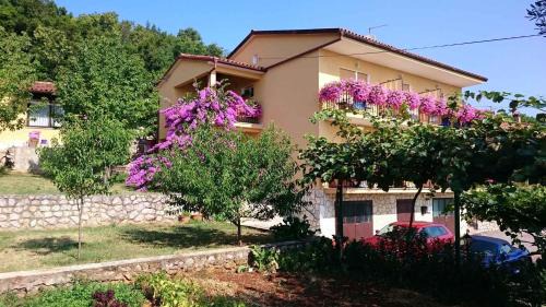 Donji Kraj Apartment | Family-Friendly Apartments in Moscenicka Draga, Rated 9.3