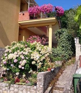 Donji Kraj Apartment | Family-Friendly Apartments in Moscenicka Draga, Rated 9.3