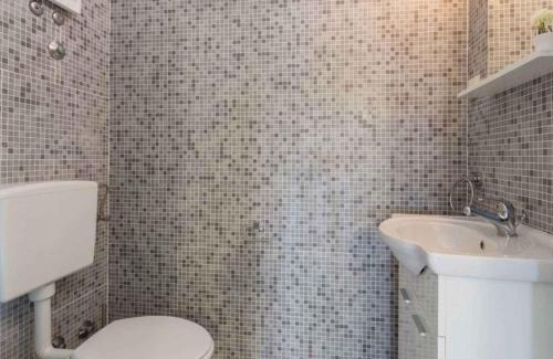 Jasenovica Apartment | Family-Friendly Apartments in Porec with Pool Access