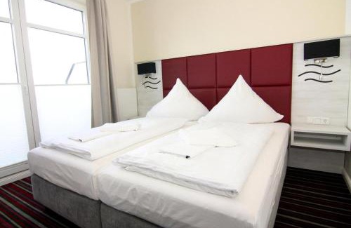 Fehmarn Apartment | Discover Avalon Hotel Bellevue Fehmarn Apartments with Pool