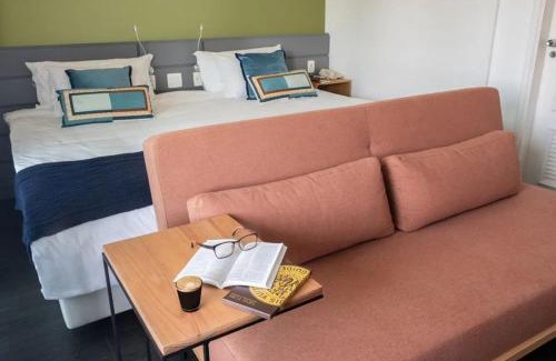 Cerqueira Cesar House | Discover Aptos in the Heart of Jardins with Pool Access