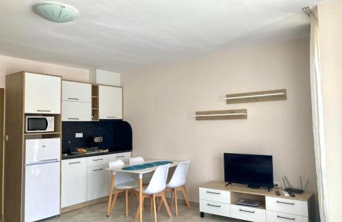 Budjaka Apartment | Elegant Oceanfront Apartments in Villas Apolon