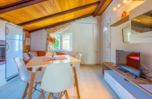 Crikvenica Apartment | Oceanfront Apartments Ivana with Pool & Ocean View in Crikvenica