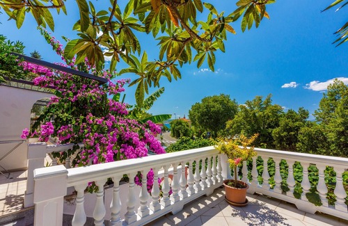 Crikvenica Apartment | Inviting Oceanfront Apartments Ivana in Crikvenica, Croatia