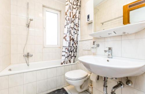 Gremberghoven Apartment | Cozy Apartments Köln Gremberghofen for Your Next Stay