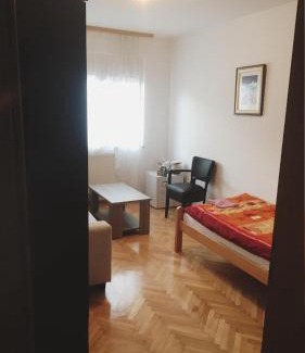 Visoko Apartment | Pet-Friendly Apartments Konak with Pool and Breakfast Included