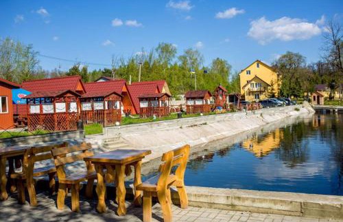 Truskavets Apartment | Family-Friendly Retreat at Apartments Konvalia with Pool