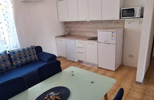 Kampor Apartment | Family-Friendly Two-Bedroom Apartments Korina Rab with Pool